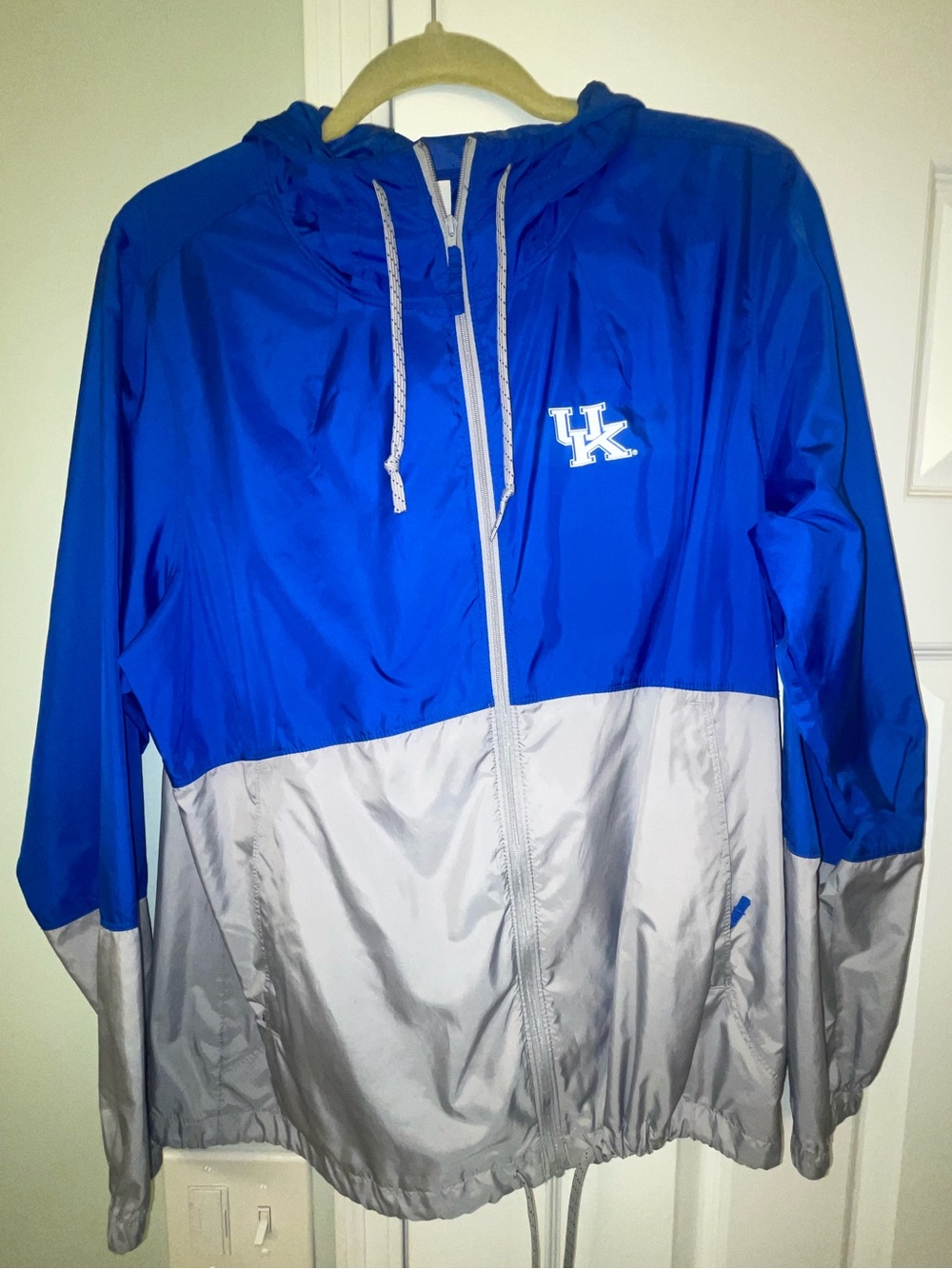 Columbia University of Kentucky Blue and Gray Windbreaker Rain Jacket With Hood
